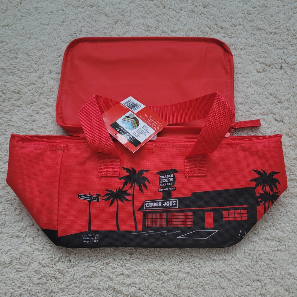 NWT - Trader Joe's mini insulated bag. Red
